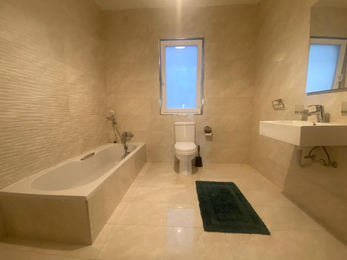 Sliema Centrally Located Apt ภายนอก รูปภาพ
